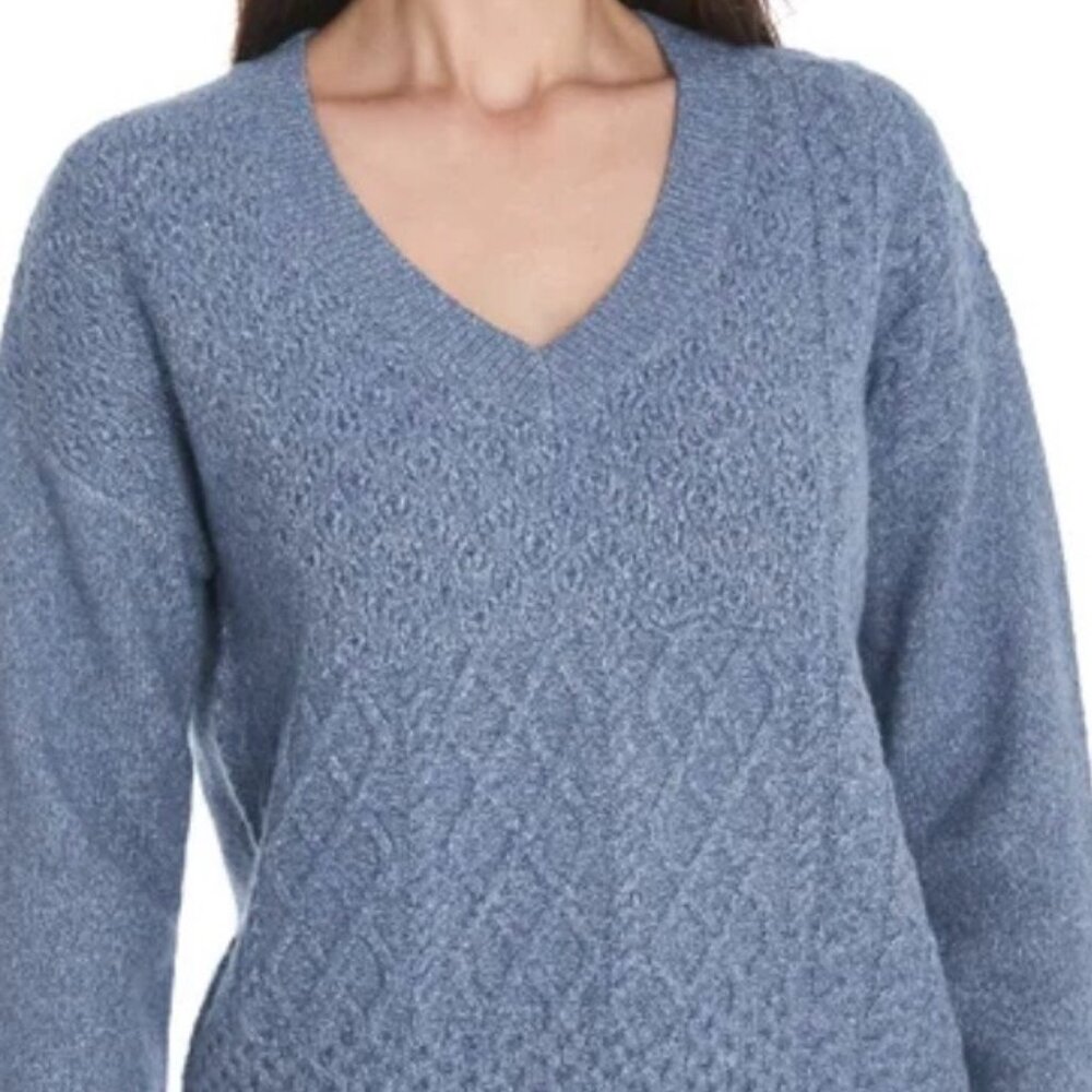 NWOT Rich Denim Blue Patterned V-Neck Sweater